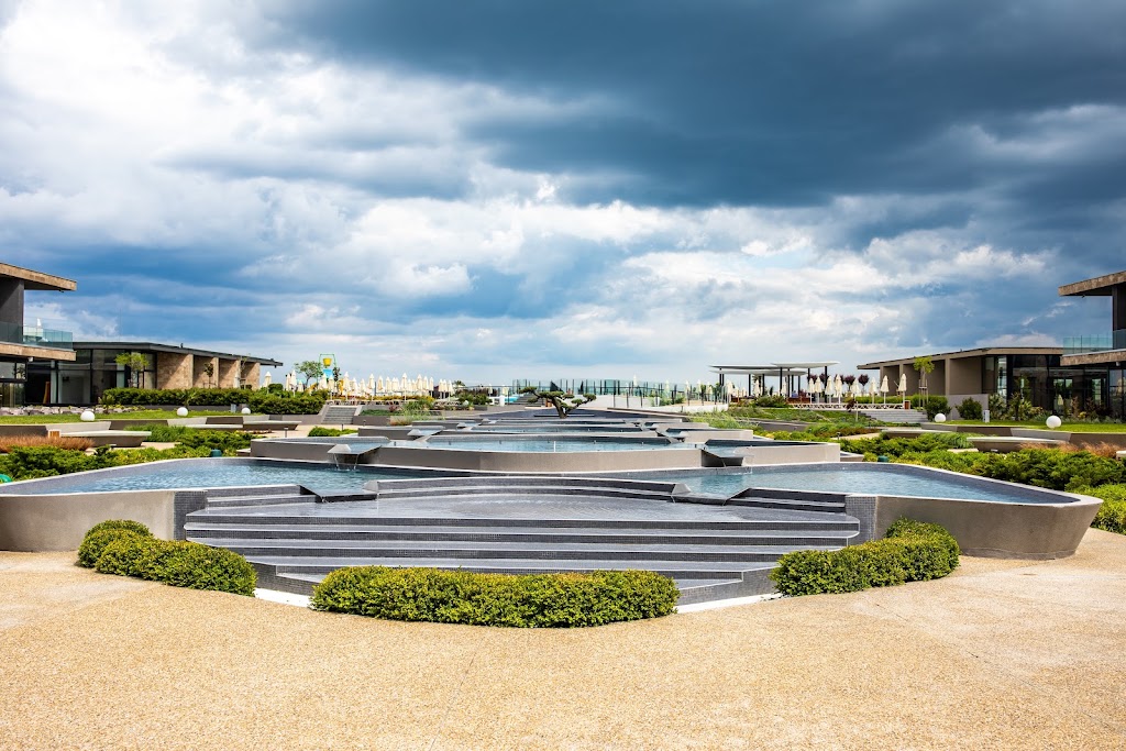 Wave Resort