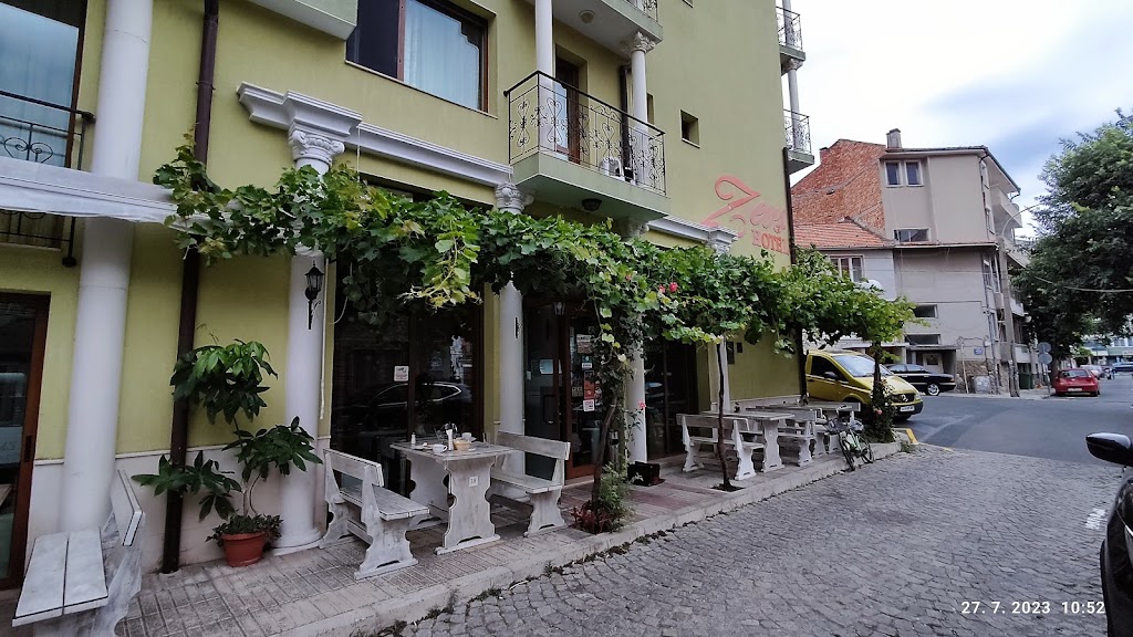 Hotel Zeus