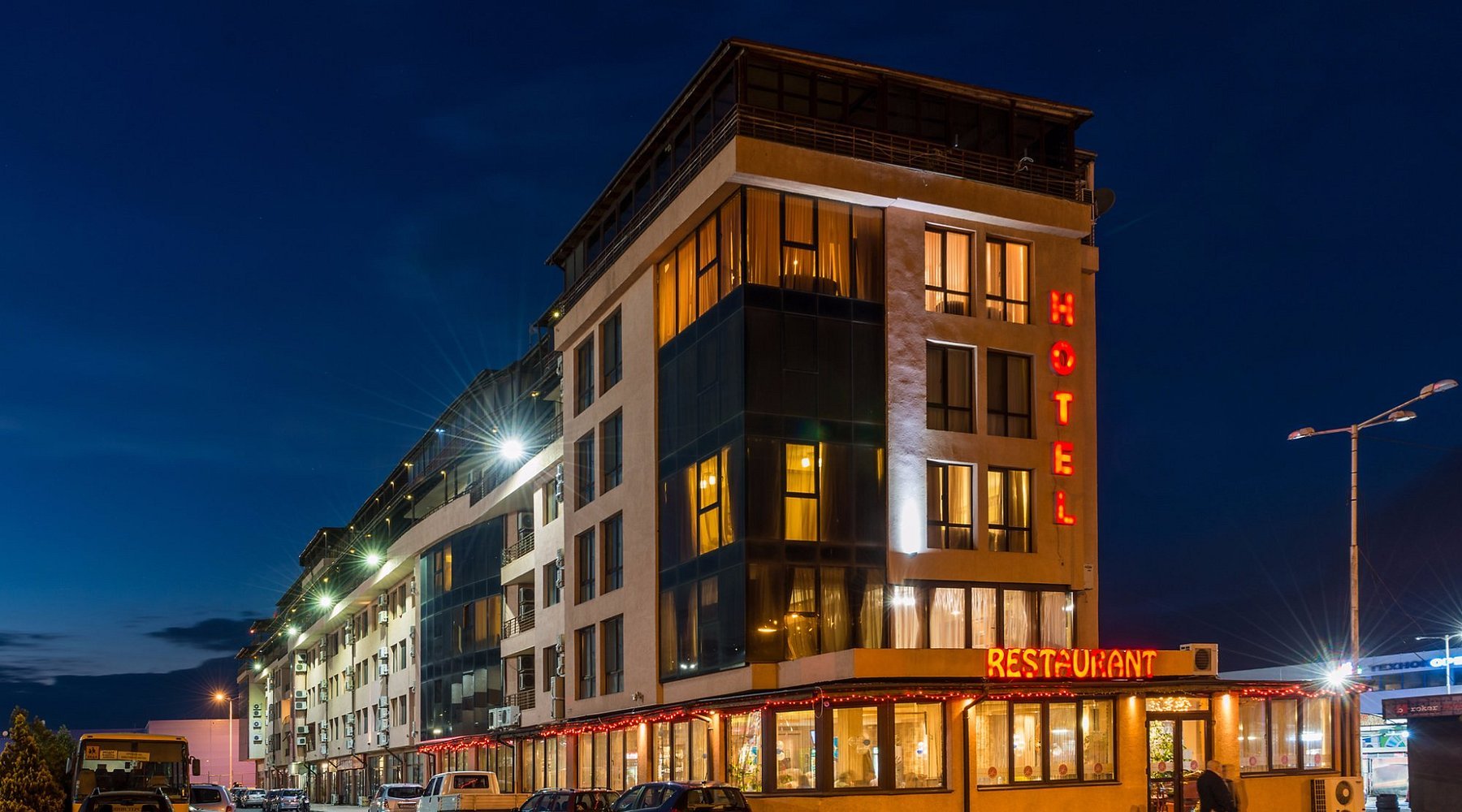 Avenue Hotel